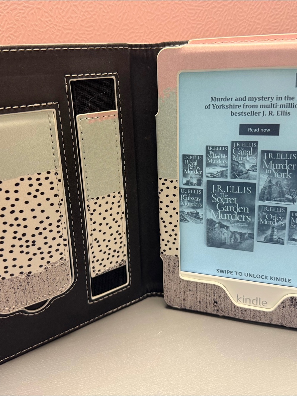 Kindle - 10th Generation with Case